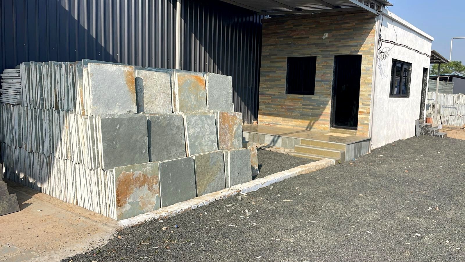 Showroom display wall